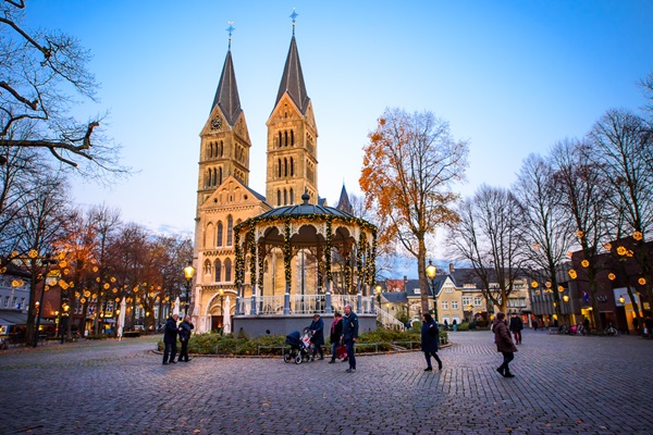 De Munsterkerk in winterse sferen