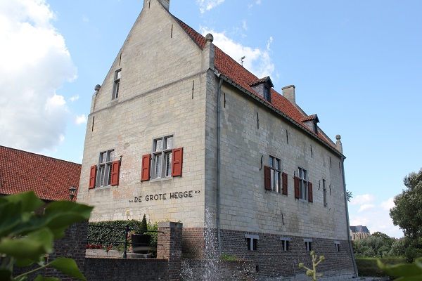 Kasteelhoeve De Grote Hegge