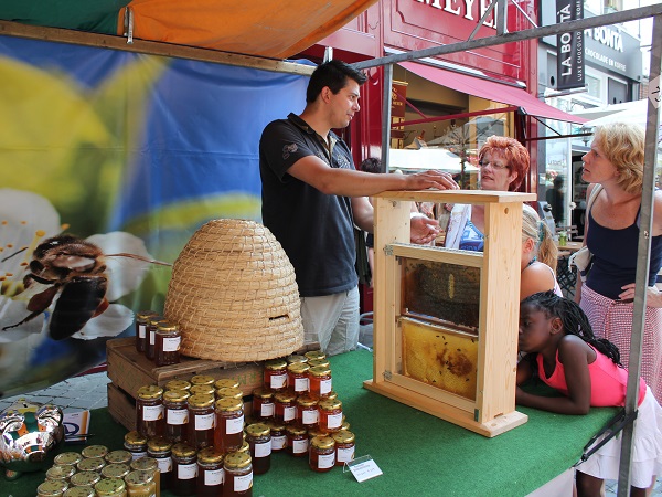Honingverkoper op de Sjoemelmert